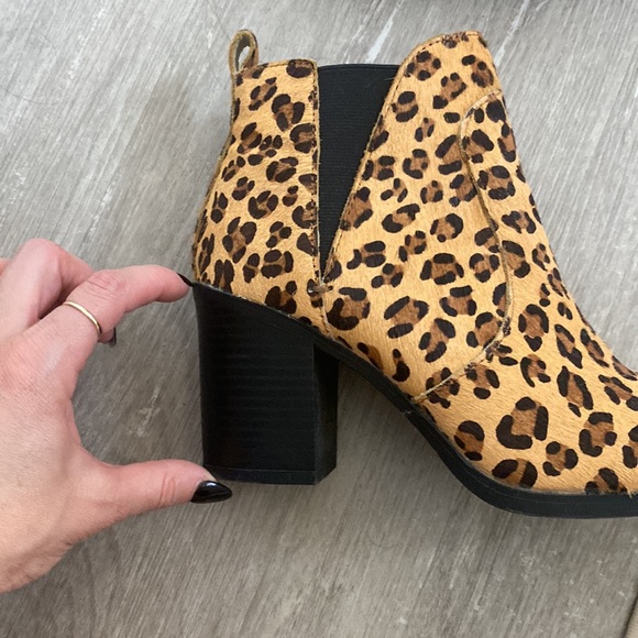 Chelsea Bootie - Picture 3 of 7